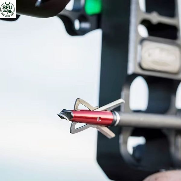 Cutting arrow tip