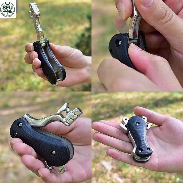 Folding slingshot for hunting and sports &ldquo;Strike&rdquo;